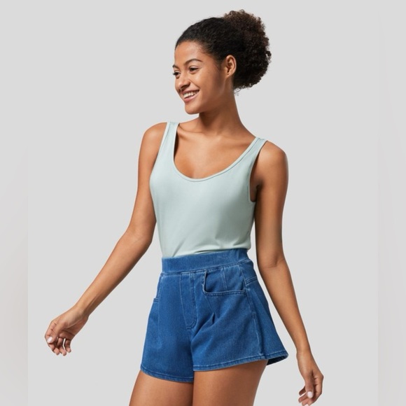 Halara Sprout Green U Neck Backless Twisted Casual Tank Top | NEW/NWOT!!💚 - Picture 2 of 11